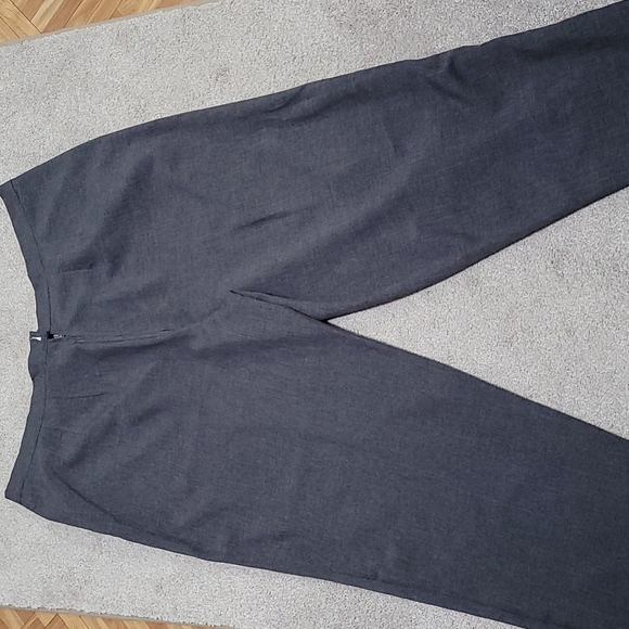 Custom tailored women's trousers - Picture 3 of 4